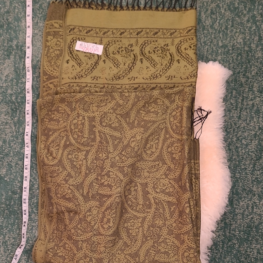 Green Paisley Scarf